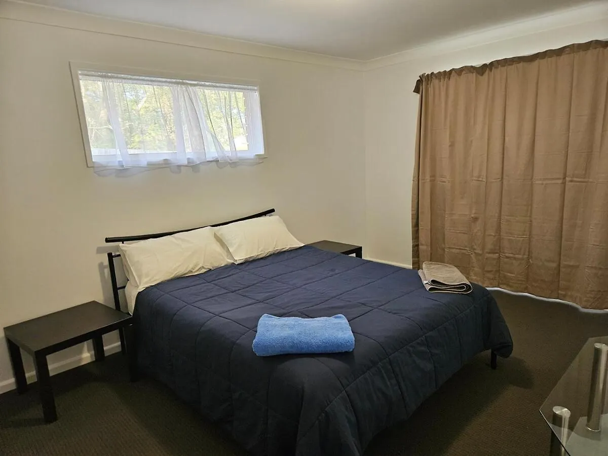 Newly Renovated & Quiet Area Villa Eagleby